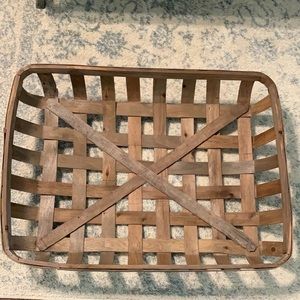 Large Tobacco Basket